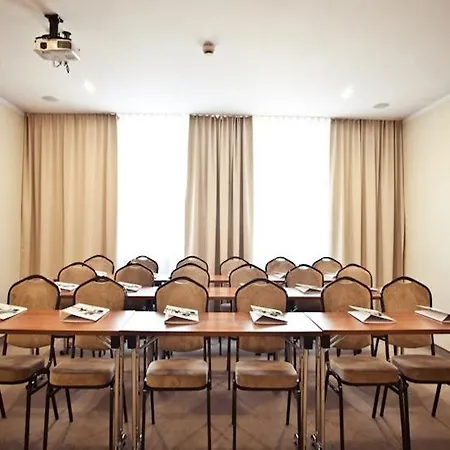 Mazovia Airport Modlin 3*