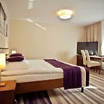 Mazovia Airport Modlin Новы-Двур-Мазовецкий