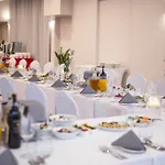Отель Mazovia Airport Modlin 3*