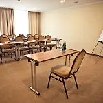 Mazovia Airport Modlin Отель