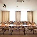 Отель Mazovia Airport Modlin 3*