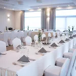 Отель Mazovia Airport Modlin 3*