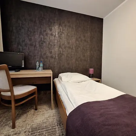 Mazovia Airport Modlin 3*