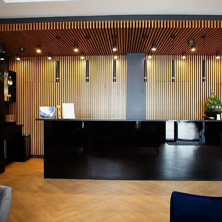 Mazovia Airport Modlin Отель