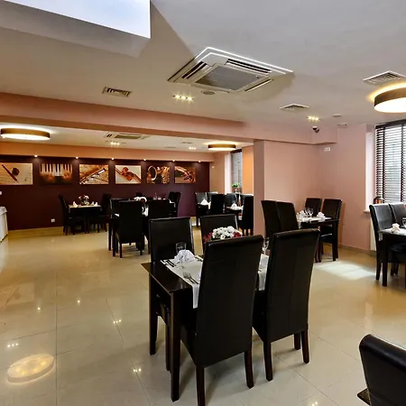 Otel Mazovia Airport Modlin