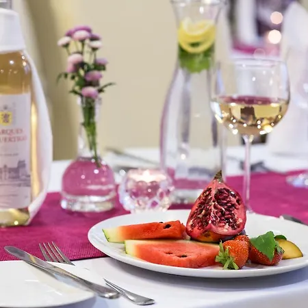 Otel Mazovia Airport Modlin 3*