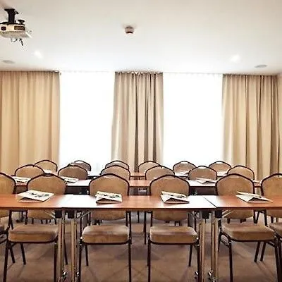 Mazovia Airport Modlin Otel Nowy Dwór Mazowiecki