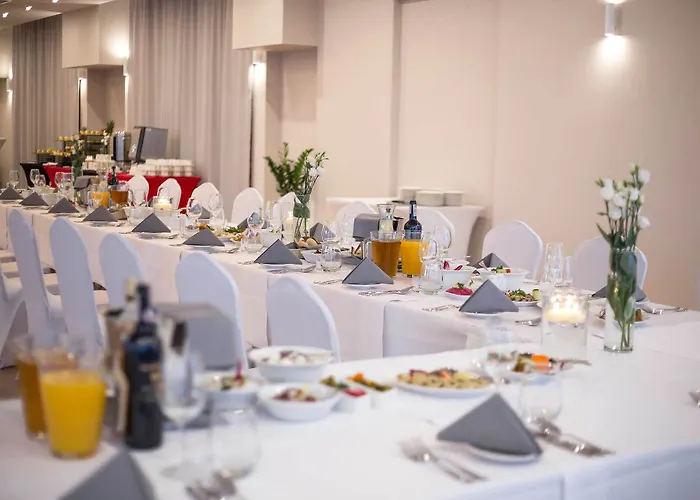 Hotel Mazovia Airport Modlin 3*