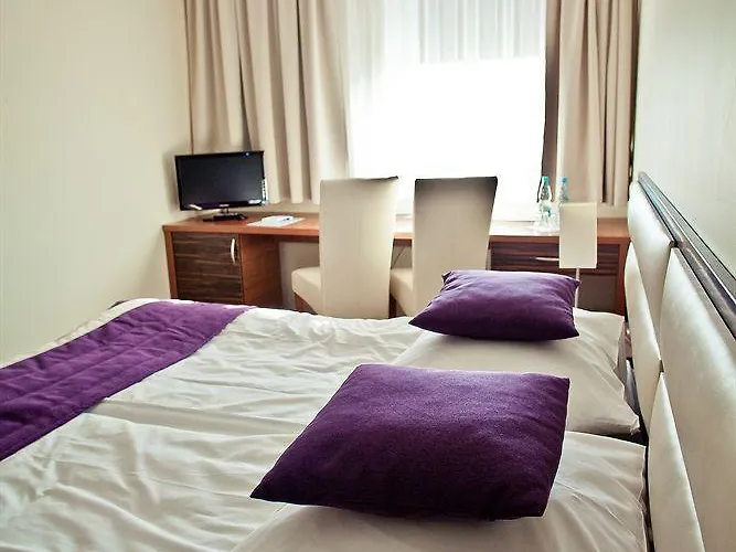 Hotel Mazovia Airport Modlin 3*