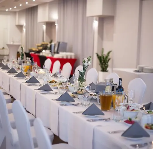 Hotel Mazovia Airport Modlin 3*