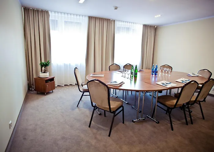 Hotel Mazovia Airport Modlin 3*