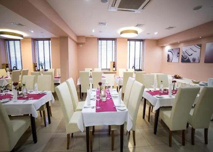 Mazovia Airport Modlin 3*